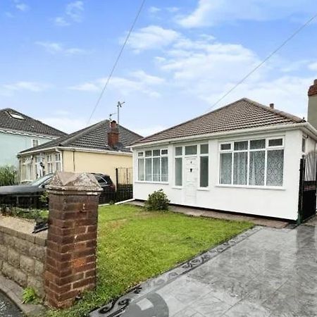 Hotel Uplands Grove Bungalow Wolverhampton Zewnętrze zdjęcie
